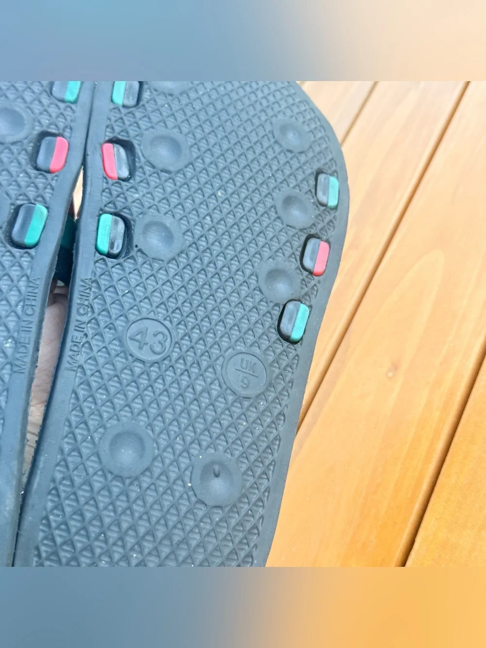 Mens Slides black green and red size 43/9.5